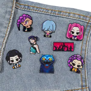 Kpop Metal Badges & Pins, Cartoon Design, 2pcs/4pcs Set, Perfect Gift for K-Pop Fans, Concerts, Graduation, Christmas, Thanksgiving