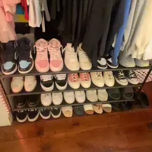 2 Tier Shoe Rack Rectangular, Metal Firm and Dirt-resistant High-quality Waterproof Non-woven Fabric Layer, Which Can Prevent Vibration From Falling, Suitable for Narrow or Narrow Spaces Such As Corridors, Closets, Dormitories, and Garages