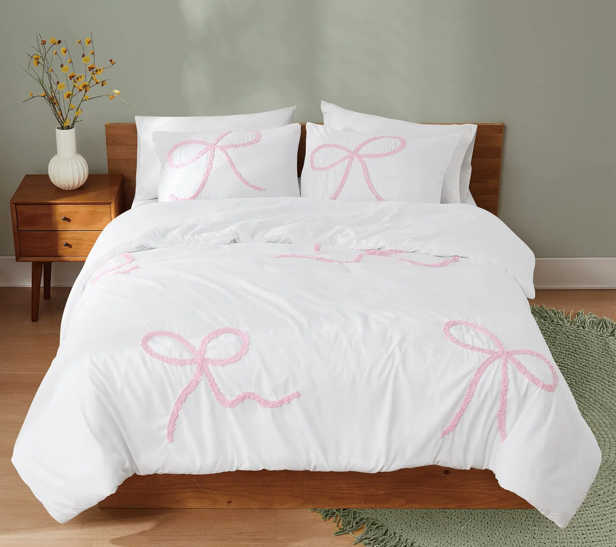 Truly Soft Textured Bow 3 Piece Full/Queen Comforter Set