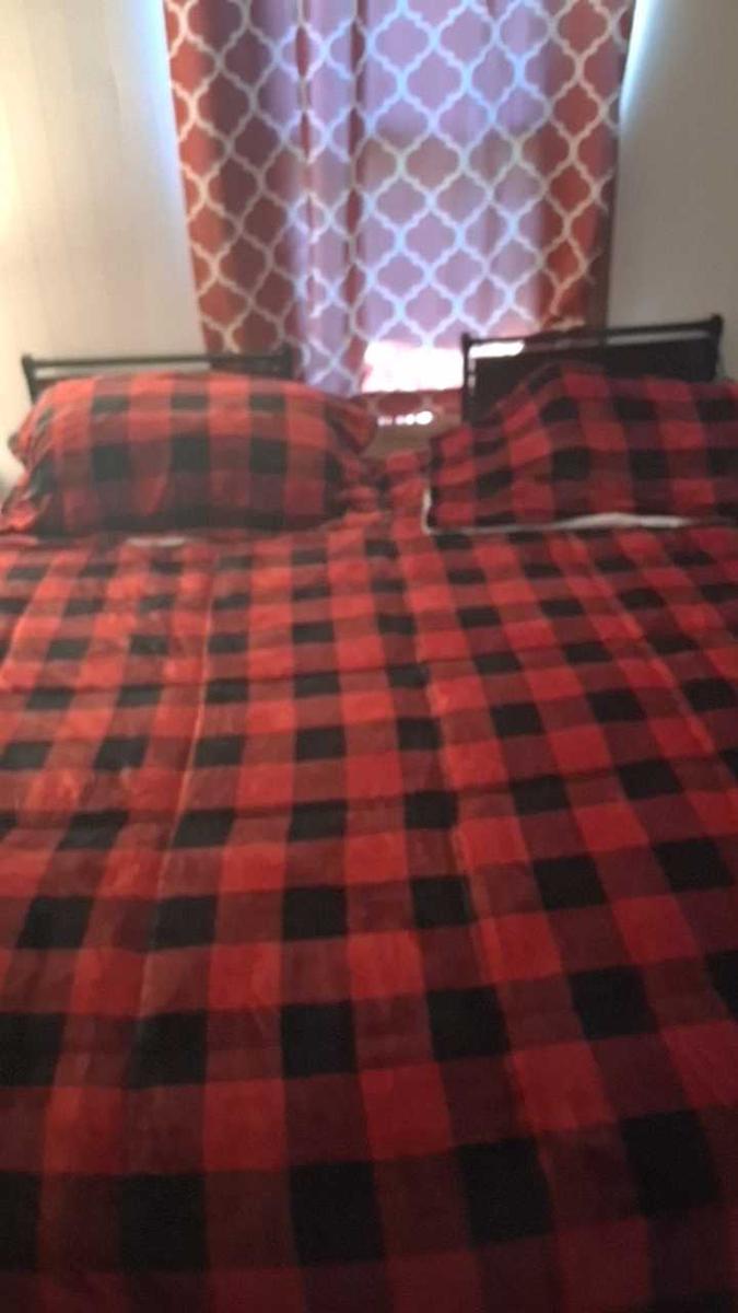 Item: BURGUNDY, King/California King