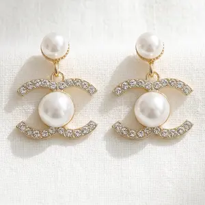 Vintage Pearl Stud Earrings – Elegant French-Inspired Jewelry for Everyday Wear