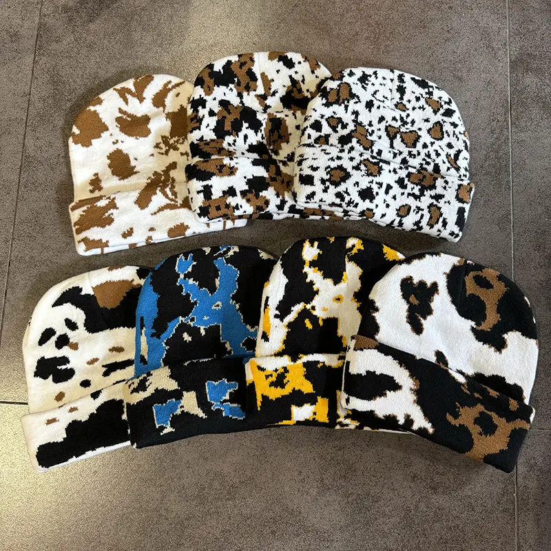 Retro Cow Print Knit Beanie for Men Women, Multicolor Camo Leopard Pattern Cuffed Wool Skull Cap, Autumn Winter Warm Couple Streetwear Cold Hat