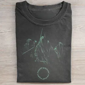 Vintage The Nazgul Graphic Tee - The Lord of The Rings Movie Shirt - Ringwraiths Tee - Black Riders Shirt - LOTR - Novel Shirt - Middle Earth Shirt Top Womenswear