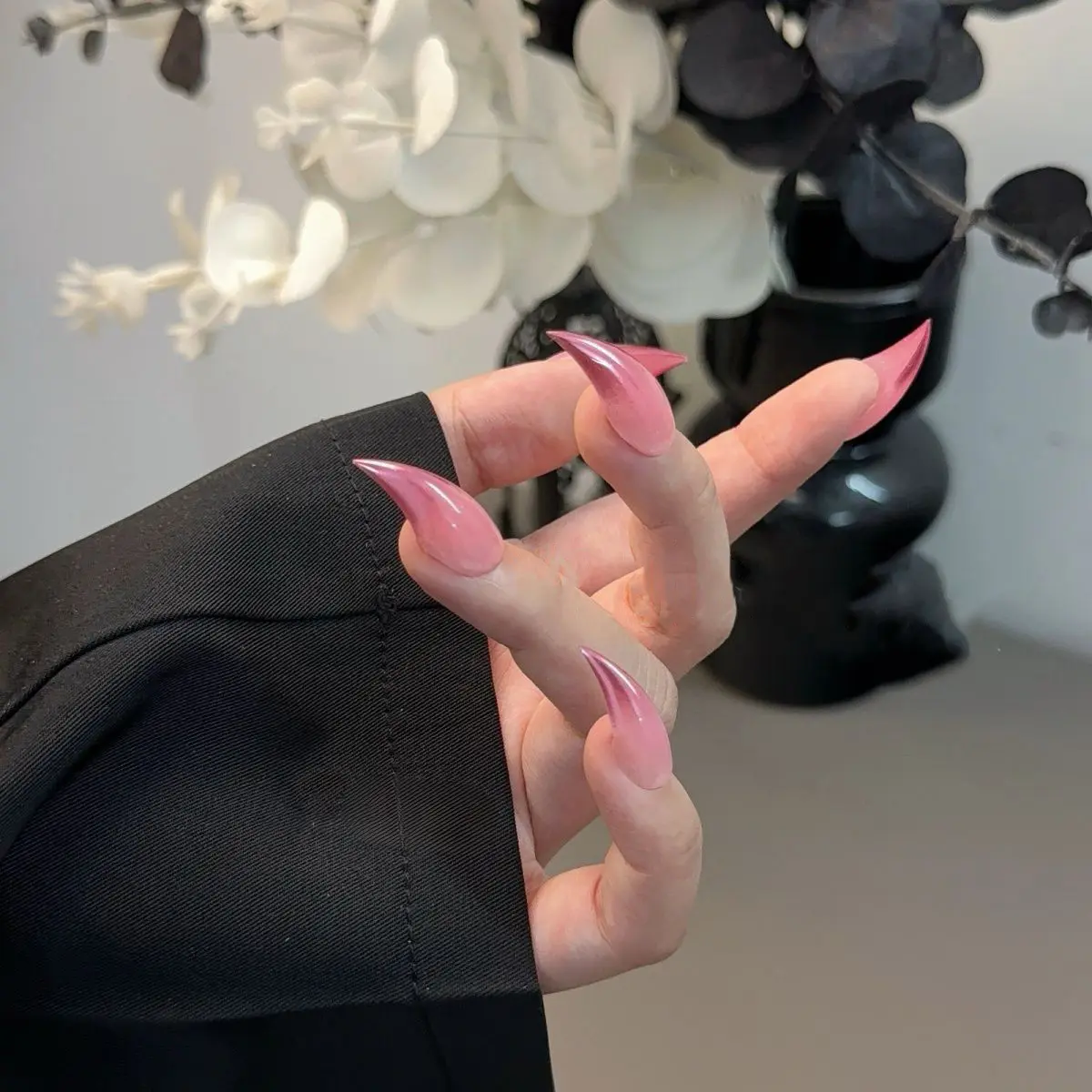 Zanxu 10pcs High-Quality Handmade Dragon Claw Pink Mist Dragon Claw Pink Gradient Holographic Powder Luxury Press-On Nails Glam French Tip Press-On Nails with Rhinestones Spider Web Bat Reusable Gel Glossy French Press Nails Iridescent Glitter