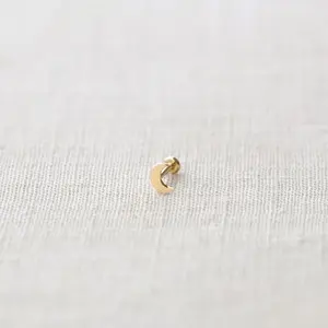 Crescent Moon Flat Back Single Stud Earring in 14k Gold