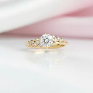 18k Dainty Round Cut Diamond Option Cluster Engagement Ring