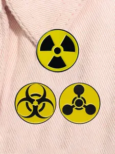 3pcs/set Hazard Warning Radiation Enamel Pins Durable Metal Pins Chemical Element Radioactive Alloy Brooches Lapel Backpack Badge Fashion Jewelry Accessories Gifts for Friends