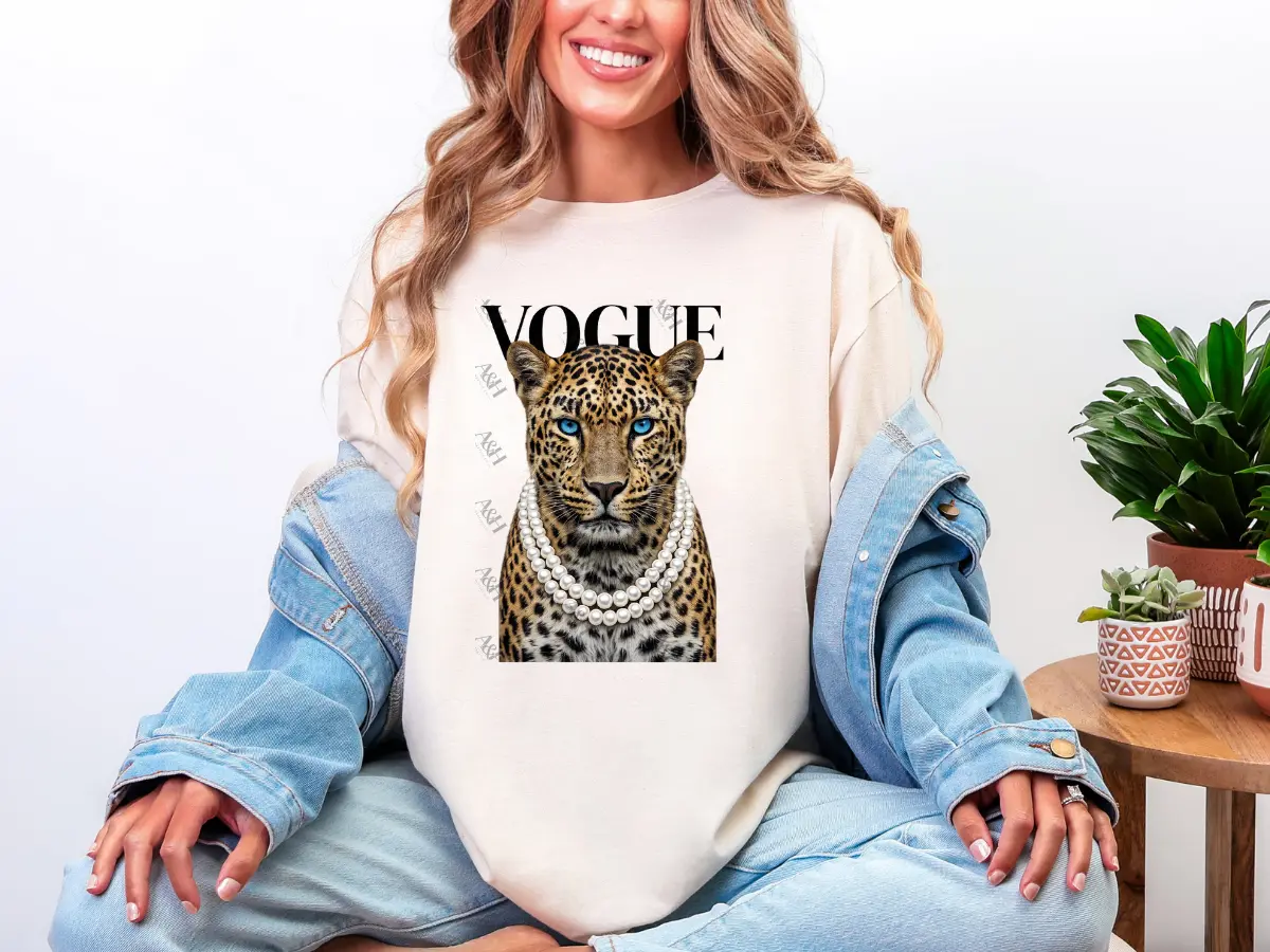 Leopard Vogue Graphic Tee – Chic Animal Print Fashion Shirt
