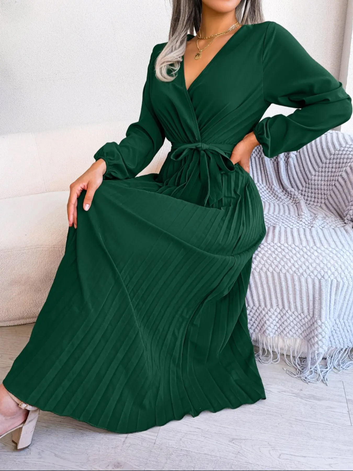 Women's Plain Wrap V Neck Belted Pleated Maxi Dress, Casual Bishop Sleeve A  Line Long Dress for Beach Holiday Vacation, Ladies Clothes for All Seasons, Pleated  Dresses - TikTok Shop