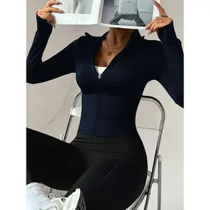 Women's slimming retro yoga jacket-High-elasticity, zipper-up long sleeve top with thumb holes, black, perfect for fitness, running & Yoga, breathable polyester blend, form-fitting design