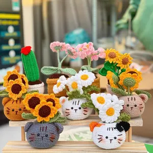 Crochet Cat Flower Pot – Handmade Sunflower & Daisy Cat Flower, Cute Yarn Decor, Crochet Flower, Kawaii Cat Gift, Cat Lover Gift