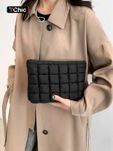 Quilted Makeup Bag for Women, Cosmetic Bag, Travel Toiletry Organizer Pouch Clutch, Casual Style, All Seasons Use