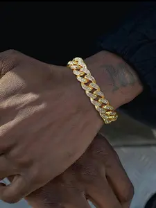 A hip-hop punk Cuban style alloy full diamond bracelet is suitable for daily wear, vacation dates, and other occasions, and is also a surprising and exquisite small gift, stackable bracelets, Cuban Link Bracelet