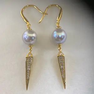 Madama Seawater Pearl Earring 8.3 mm