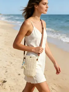 Women's Shoulder Phone Bag with Starfish Charm, Summer Beach Bag, Versatile Woven Crossbody Bag, Portable Coin Purse for Vacation