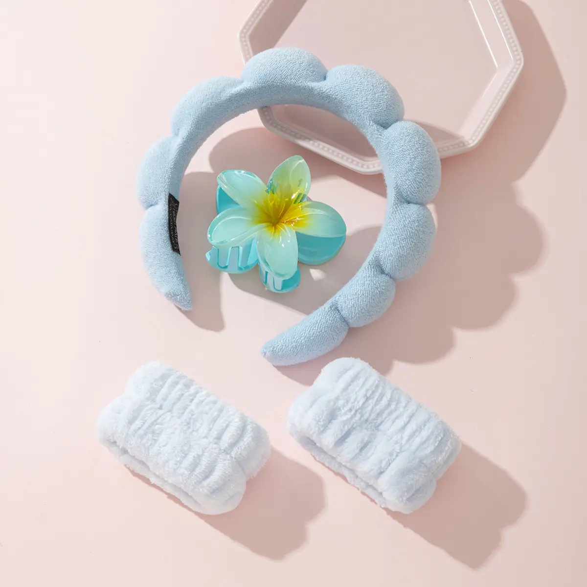 3-in-1 Blue Cloud Spa Headband Wristband Flower Claw Clip Set Skincare Makeup Hair Accessories for Women