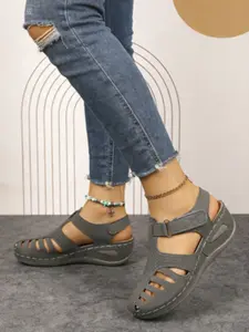 2026 ! Hollow Out Velcro Wedge Sandals, Soft Sole Anti-Slip Breathable Women's Shoes, Comfortable All-Season Footwear
