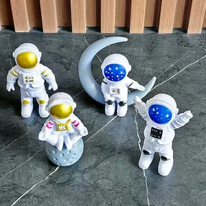 Astronaut Figurine Set, Space Theme Collectible Statue, Home and Office Decor, Non-Electric, Multi-Use Display, Holiday Gift for Space Enthusiasts