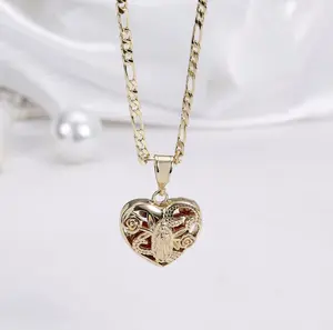 Cadena Con Caja de Corazon en oro Laminado en 18K, de  Virgen Maria, San Judas ,San Benito,con Rubies..