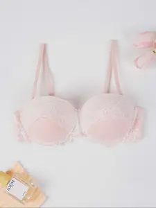 Women's Lace Underwire Bra, Lightweight Comfortable Breathable Feminine Push-Up Lingerie, Slim-Fitting Medium Support Unlined Bra, Underwear