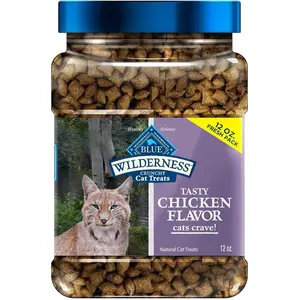 Blue Buffalo Wilderness Crunchy Cat Treats Grain-Free Chicken Flavor 12-oz Tub Natural Ingredients for Training