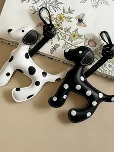 Dalmatian Leather Bag Charm Pendants, Polka Dot & Leather Bag Chain Charms, Retro Classic Bag Decoration Keychain, Girly Bag Pendant for Backpack Purse, Girly Purse Accessories, Charms For Bags, Ideal for Pet Lovers & Classic Style Enthusiasts