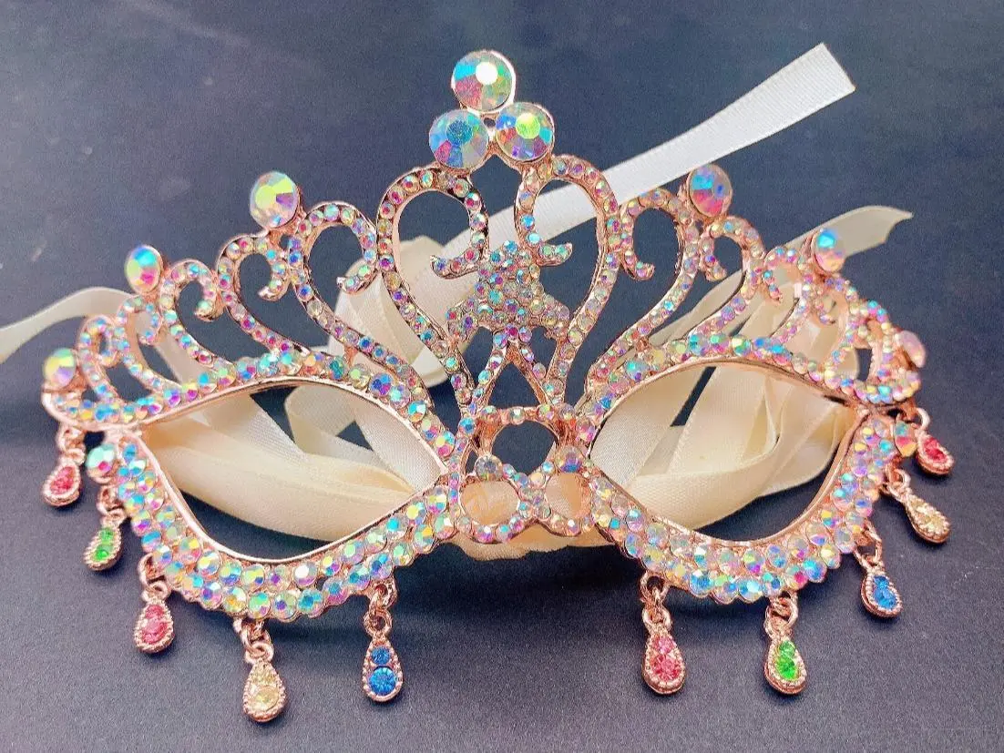 Comfortable Rhinestone Metal Princess-Themed Adult Masquerade Mask, Festive Party Accessory for Mardi Gras, Cosplay Events