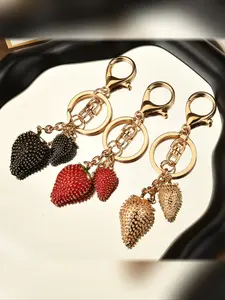 Fashionable Small Strawberry Design Fruit Keychain for Women, Cute Alloy Key Ring, Bag Decoration, All Seasons Accessory