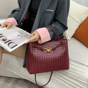 Chic Bowknot Hardware Fashion Women's Woven Tote Bag - Versatile Handbag for Stylish Day Out & Night Out, Perfect Shoulder & Crossbody Design