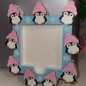 Cute penguin sticky note holder