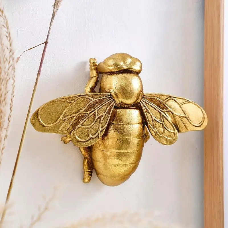 Golden Resin Bee Wall Mounted Decorative Artwork for Living Room & Office Classic Style Creative Home Decor Items - Design Artistic Decoration Ornamen