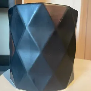 Ceramic Pot 4 Inch Black with Diamond Pattern Design