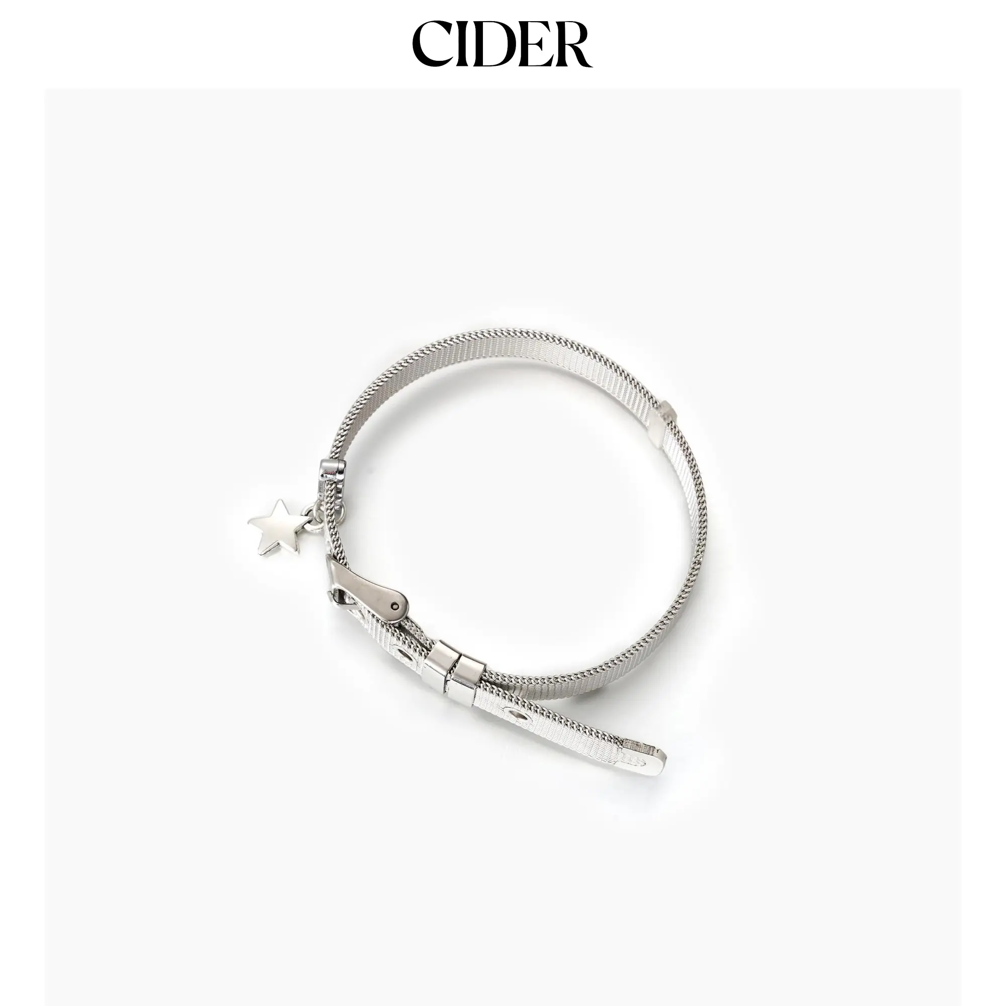 Cider BUCKLE STAR BANGLE