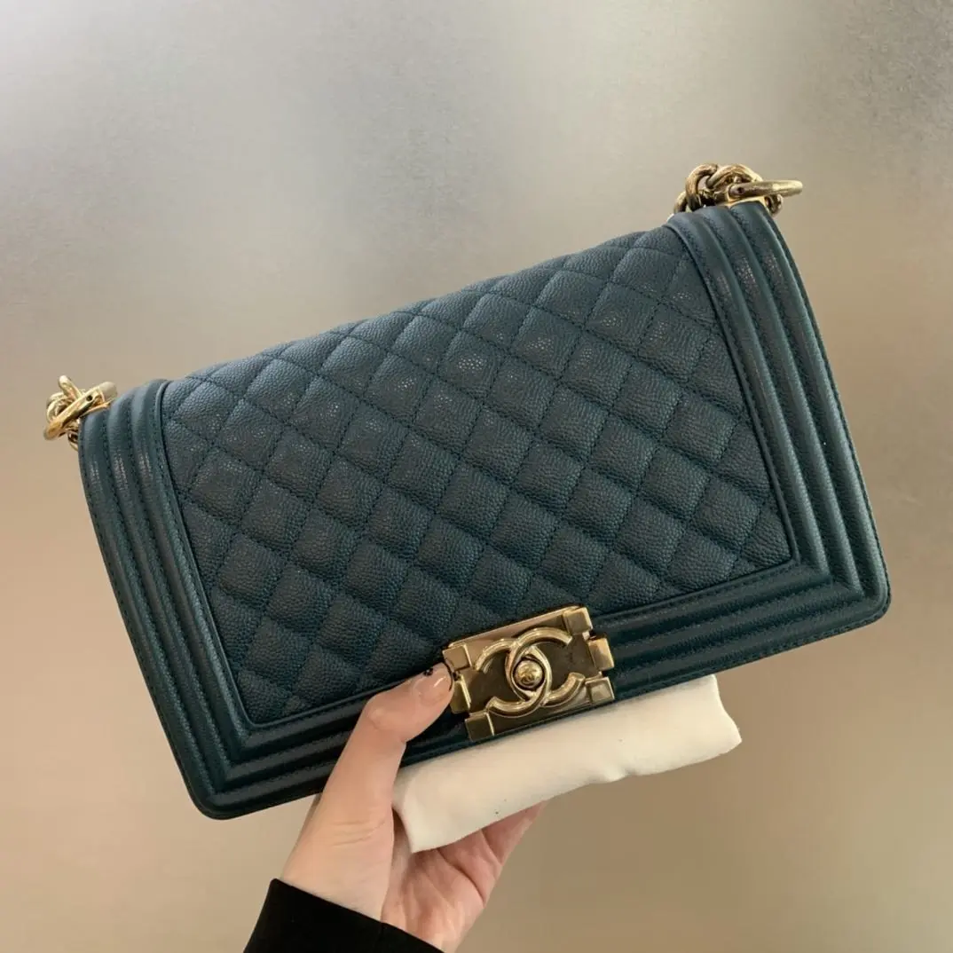 Pre-owned CHANEL LeBoy Medium Quilted Caviar Shoulder Bag in Lake Blue with Gold Tone Hardware (B2204001)
