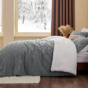 BEDELITE Wave Fluffy Sherpa Comforter Set, Super Soft Sherpa Comforter for Twin Queen KIng Size Bed, Luxury Warm Bedding Set for Winter, Fuzzy Bed Set