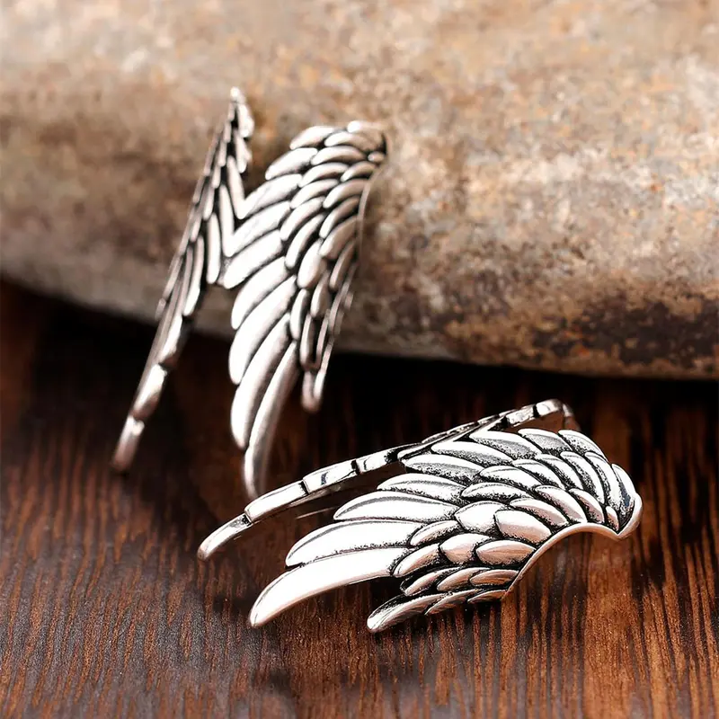 1 Pair Vintage Style Wings Design Ear Cuff, Wing Charm Ear Cuff, Clip on Earrings, Fashionable Jewelry for Women, Stylish Jewelry, Classic Trendy Accessories for Daily Wear, Wing Charm Earrings