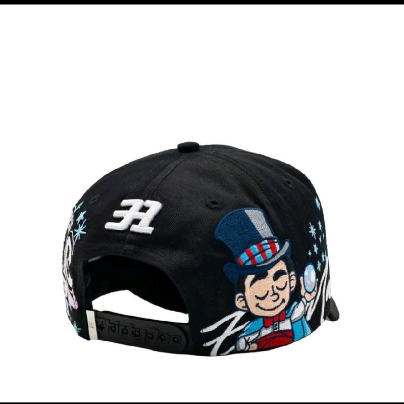 31 hats mago la blue mago red