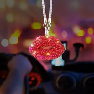 1pc Sparkle Hot Lips Car Charm, Handmade Diamond-Encrusted Car Ornament with Durable Metal Chain, Sparkly Crystal Rear View Mirror Pendant，Perfect Fashion Gift for Her
