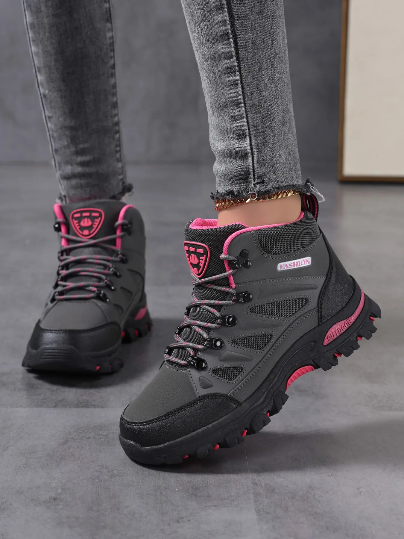 Women's Outdoor Leather Hiking Boots, Mountain Sports Shoes, Trekking shoes, Hiking Style Shoes, Ideal for Hiking, Camping, Off-Road Running, Thick Sole High-Top Boots, Durable Outdoor Hiking