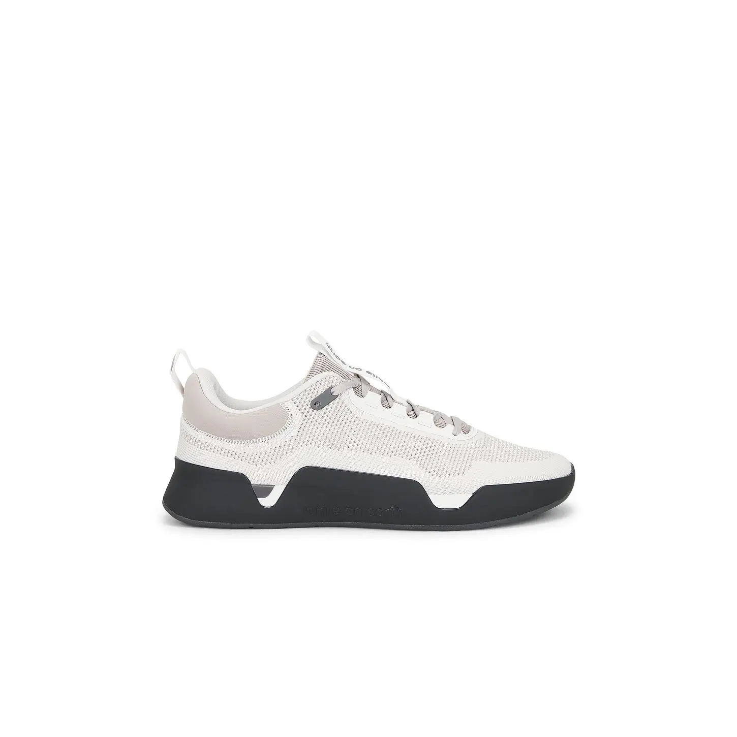 While on Earth Move Trainer in Grey & Shadow