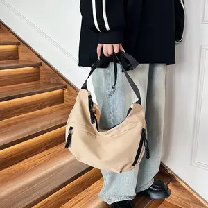 Single-shoulder nylon bag 2026, casual style, new cross-body bag for going out, autumn and winter, Korean and Japanese versatile style, dumpling bag