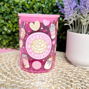 Cafecito y Chisme Glass mug