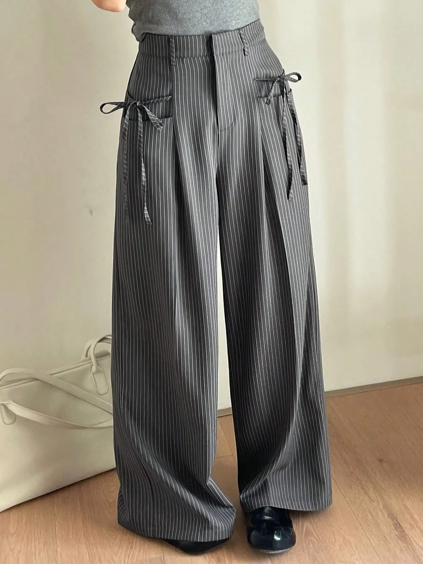Women's Striped Casual Business Wide Leg Pants, Casual Commuter Pants, Casual Chic Trousers, Button Up Trousers, Comfortable Fit, Casual Comfy Fit, Fashion Design, Suitable for Work and Daily Wear, Loose-Fitting, Button Fly