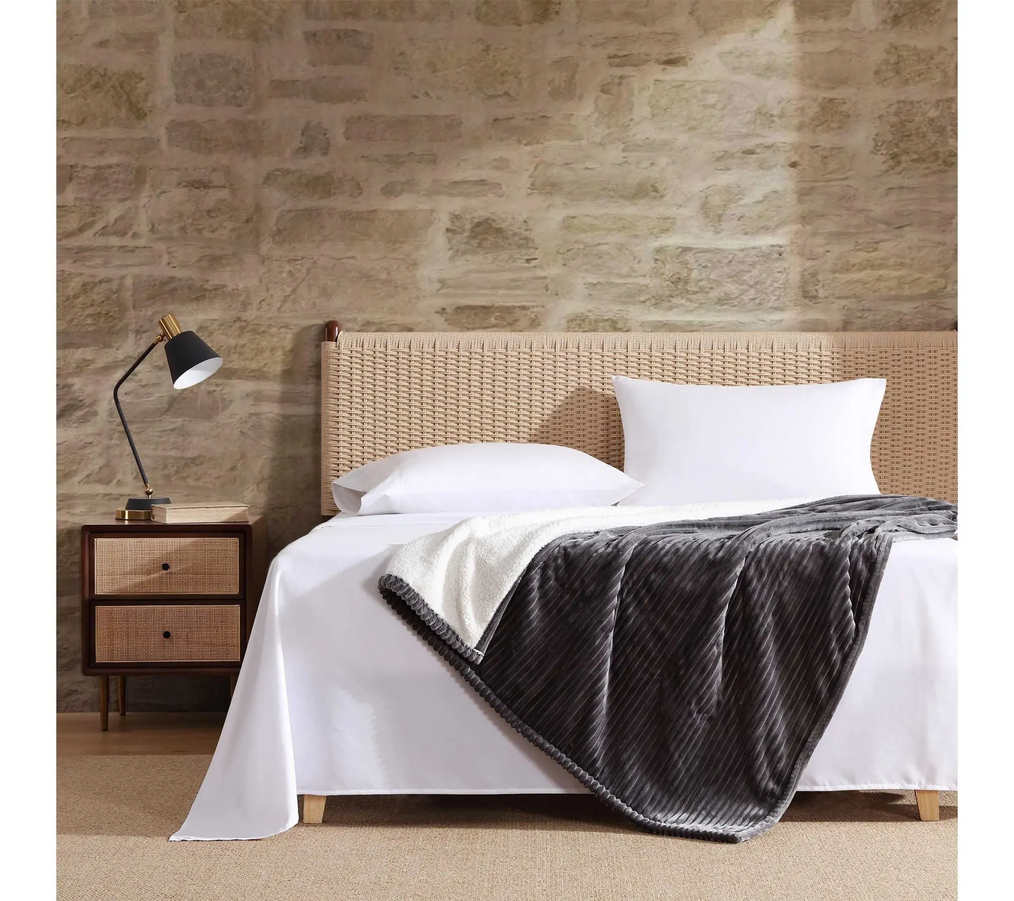 Eddie Bauer Mountain Valley Grey Plush 50"x70" Heated Throw