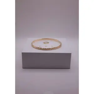 Maile Lei Heirloom Bangle (4mm)