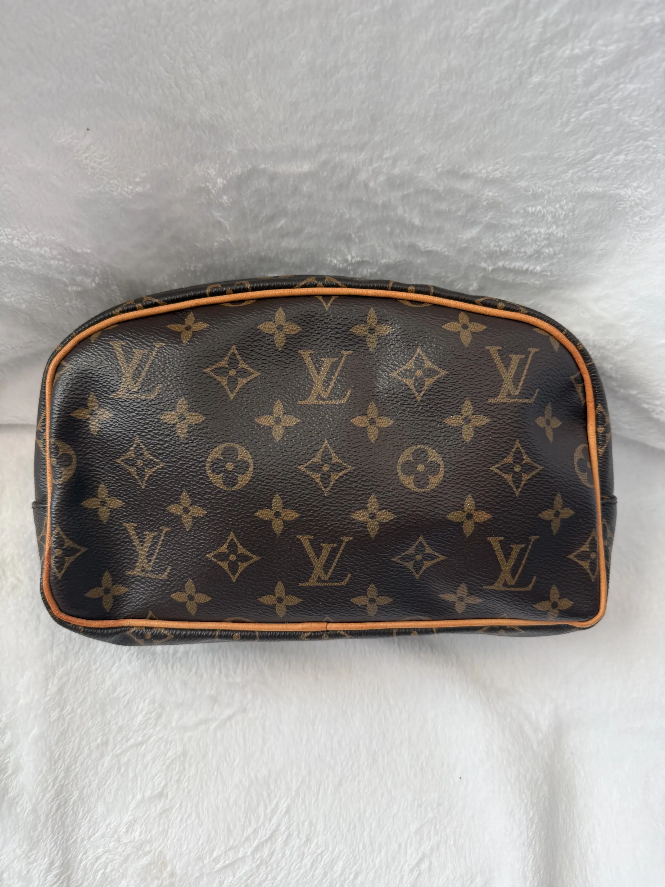 Pre-owned Louis Vuitton Monogram Canvas Toiletry Bags Original Monogram Toiletry Case in Terrific Condition