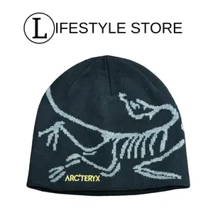 SunFlare Fossil Knit Beanie – Bold Orange Skull Graphic Cap