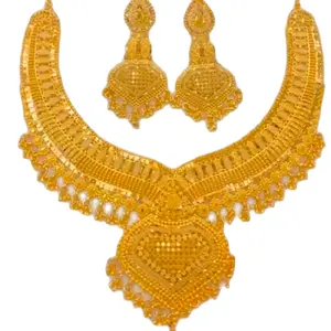 Short Gold Plated Set with Intricate Design and Elegant Pendant for Women