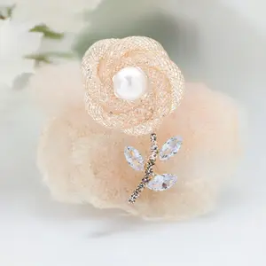 Sparkling Rhinestones Flower Brooch Collar Lapel Pin