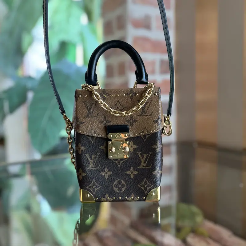 lululemon curved crossbody - TikTok Shop